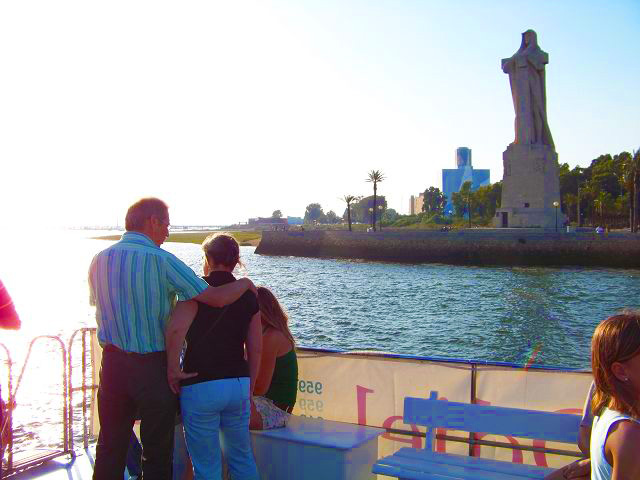 Excursión en barco por Huelva y Punta Umbría