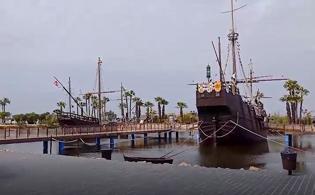 Excursión Muelle de las Carabelas y Monasterio de la Rábida